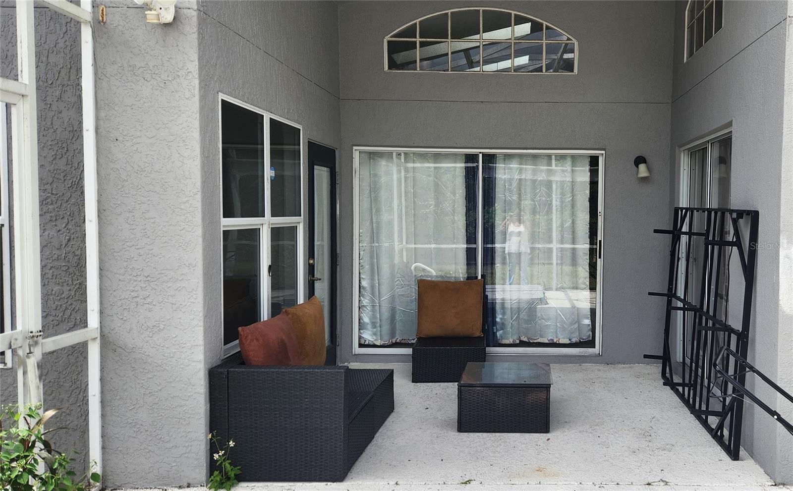 Image 16 of 19 For 1021 Royal Oaks Drive