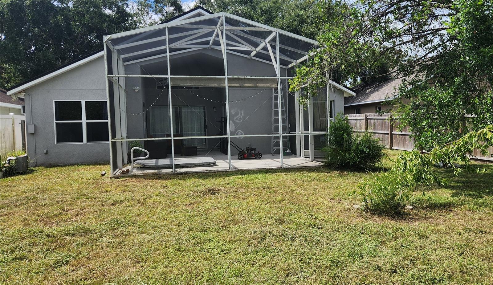 Image 18 of 19 For 1021 Royal Oaks Drive