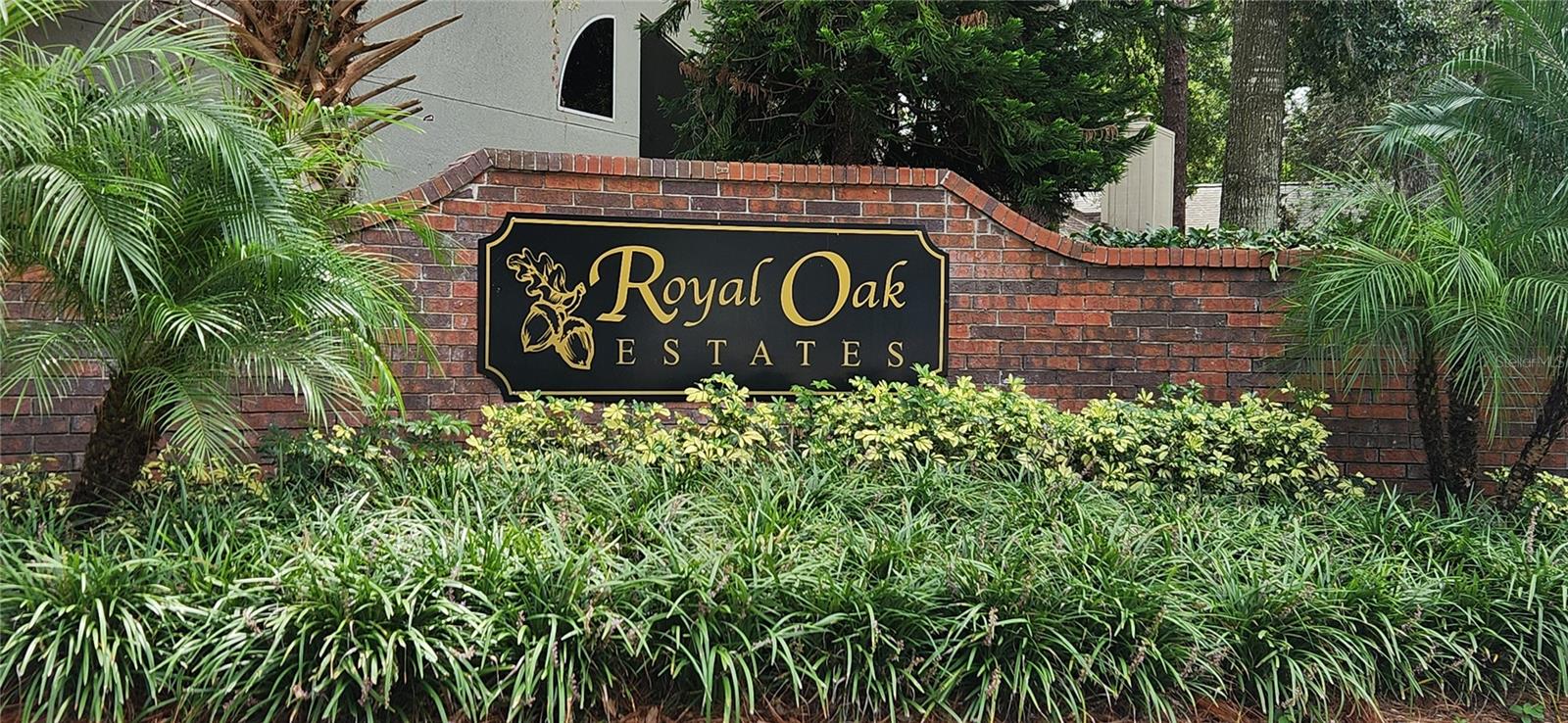 Image 5 of 19 For 1021 Royal Oaks Drive