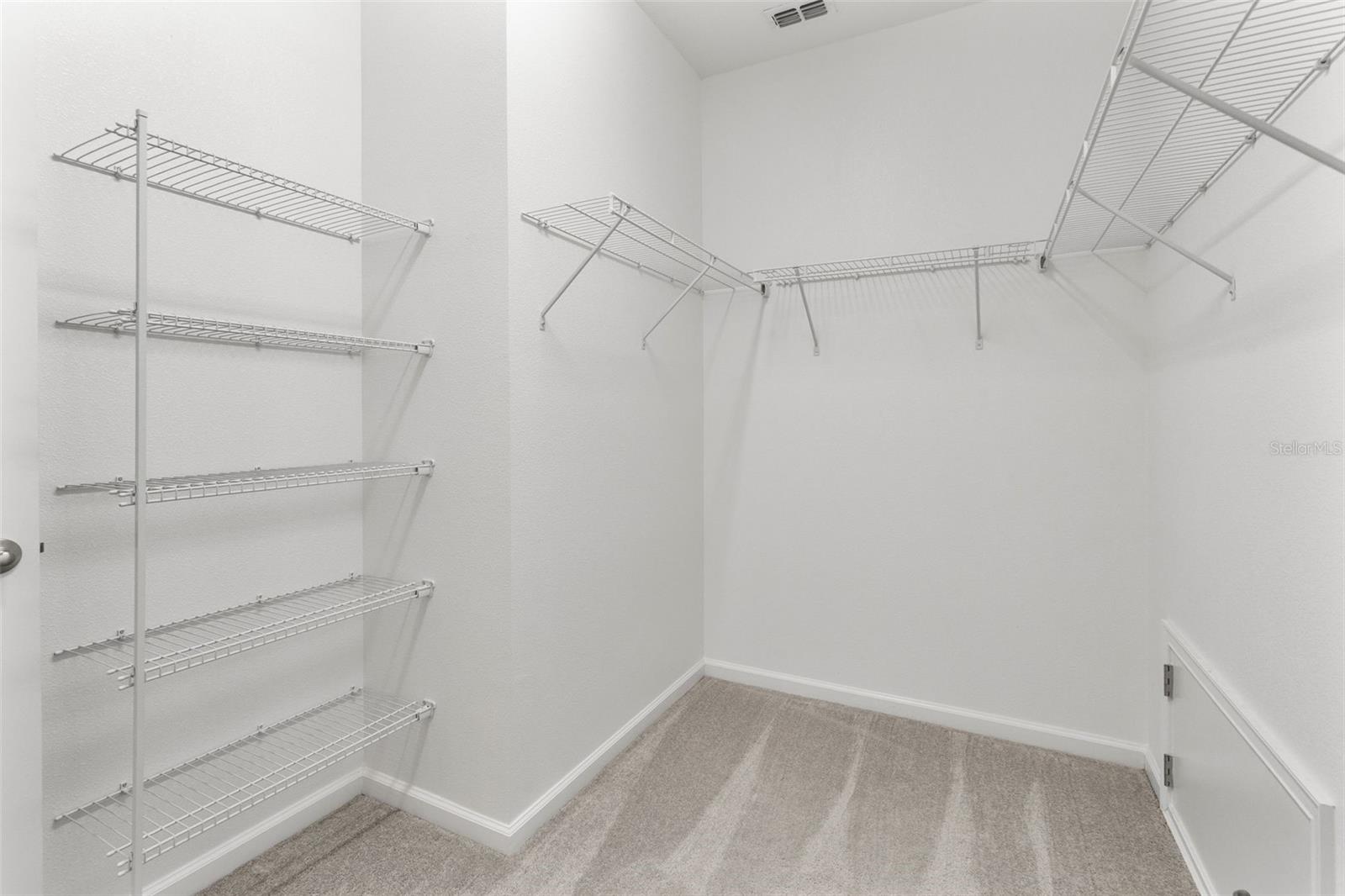 Image 16 of 37 For 1317 Yorkdale Road