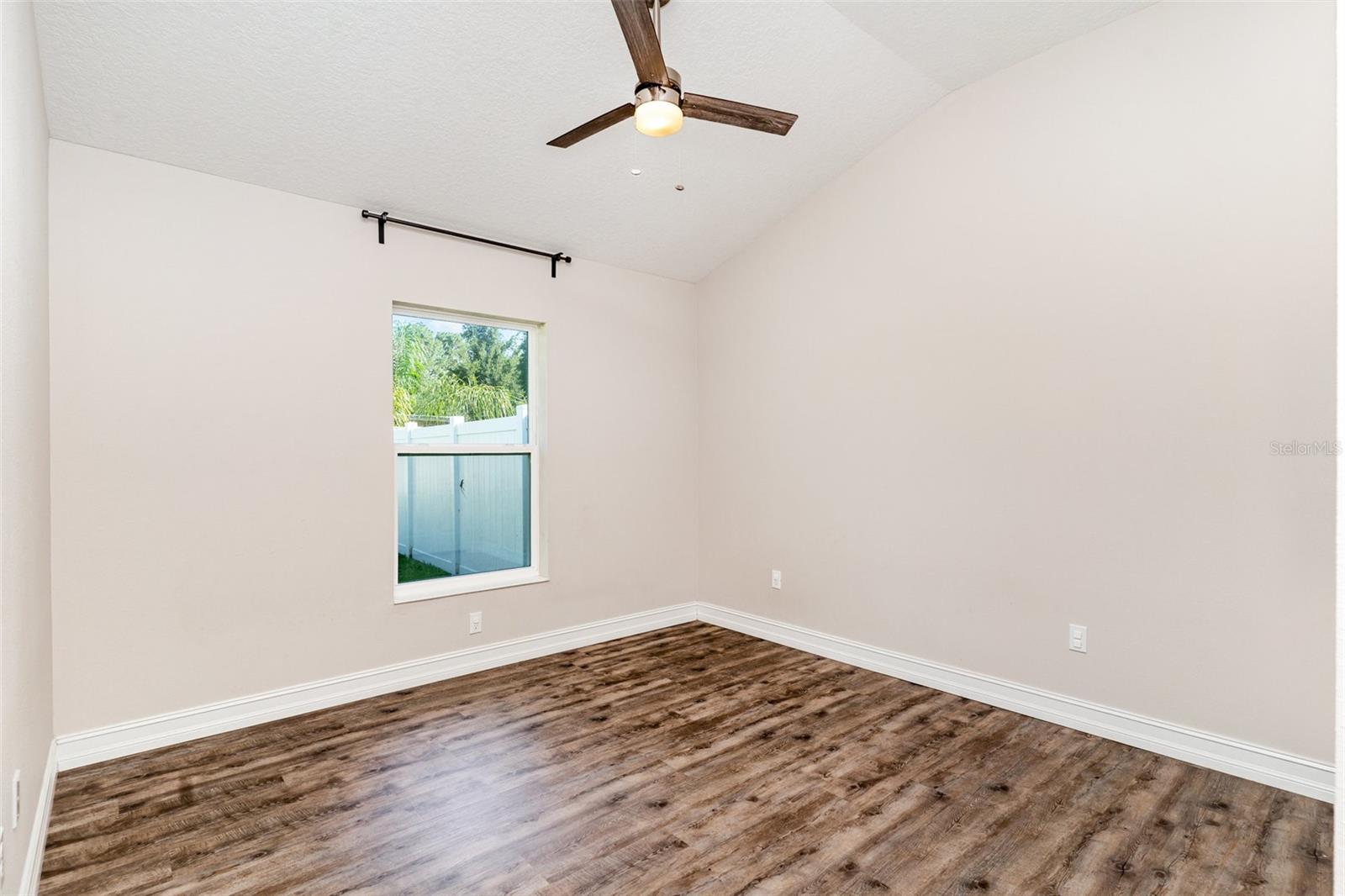 Image 16 of 25 For 12205 87th Terrace