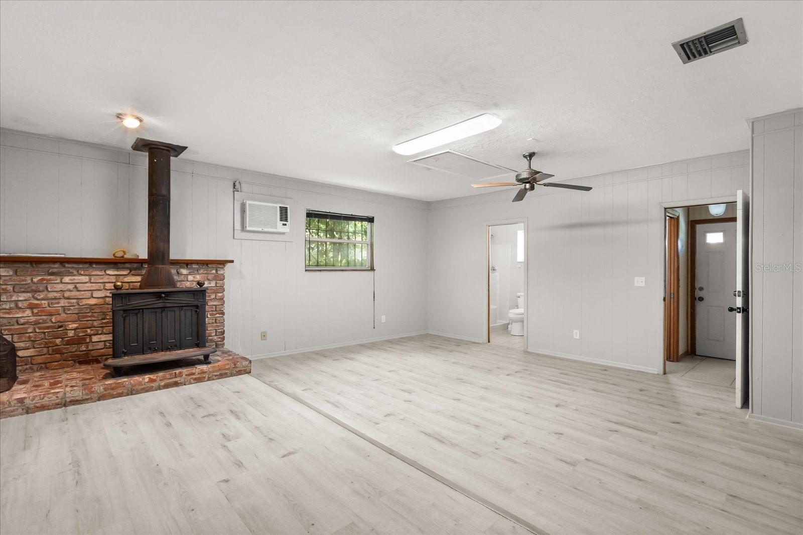 Image 10 of 29 For 3642 Periwinkle Drive