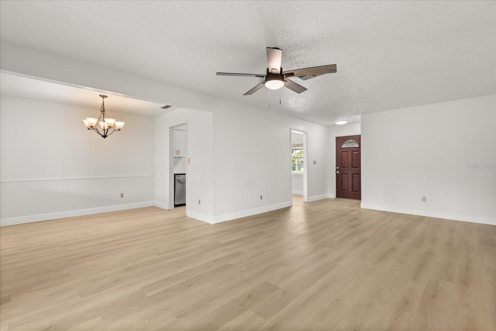 Image 4 of 29 For 3642 Periwinkle Drive