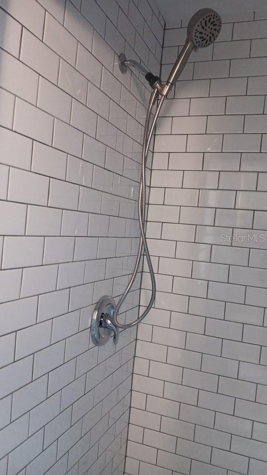 Image 15 of 26 For 907 Dowd Avenue