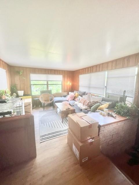 Image 18 of 26 For 907 Dowd Avenue