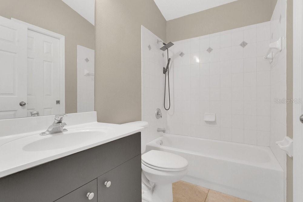 Image 22 of 41 For 213 Bluestone Place