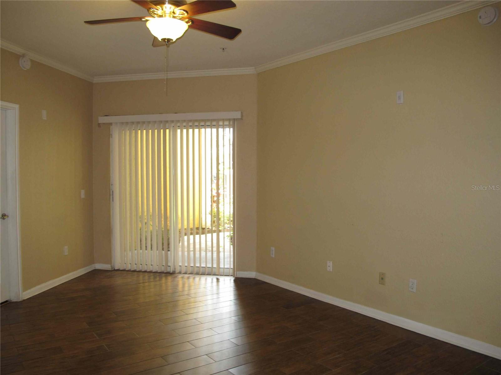Image 8 of 21 For 860 Orange Avenue 159