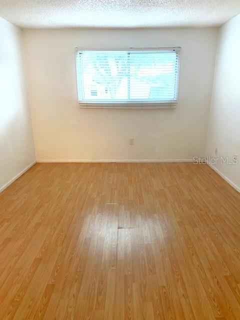 Image 4 of 16 For 920 Lake Destiny Road F