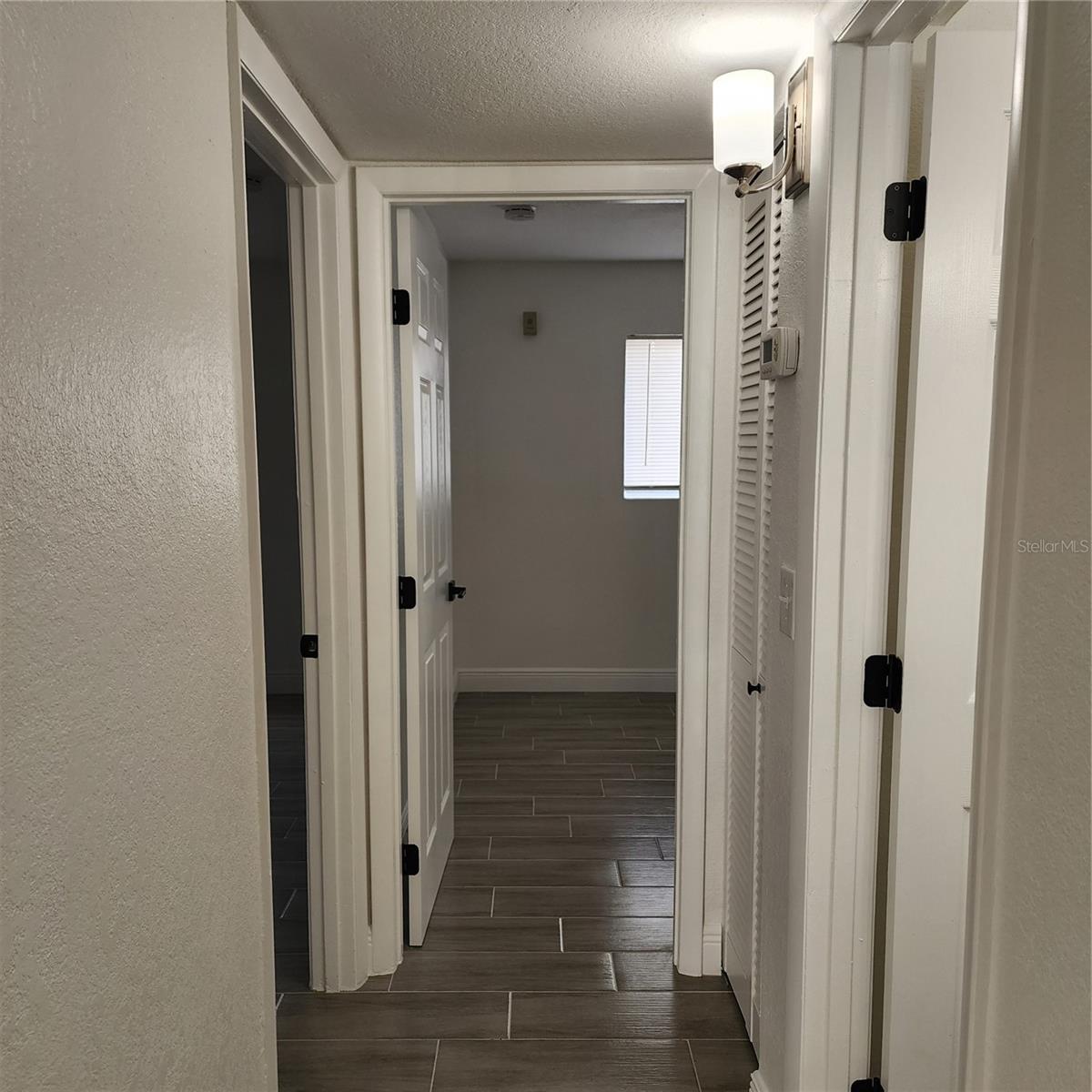 Image 11 of 32 For 711 Wyman Court 711