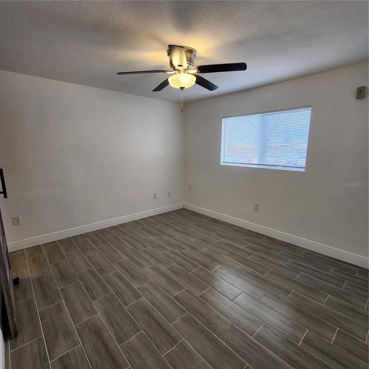 Image 15 of 32 For 711 Wyman Court 711