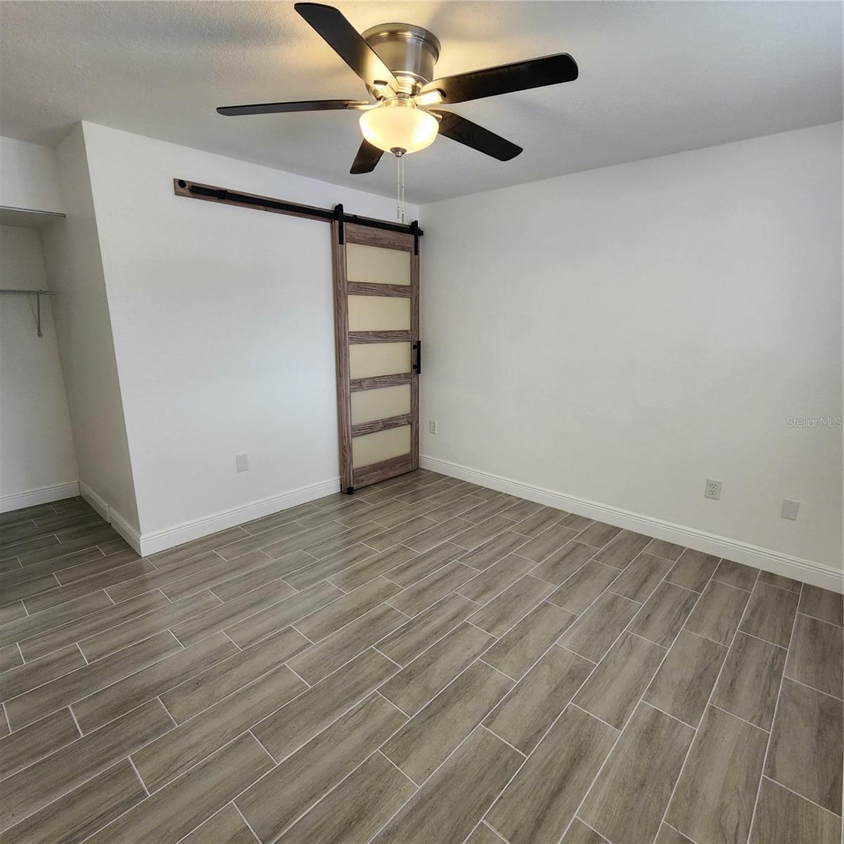 Image 16 of 32 For 711 Wyman Court 711