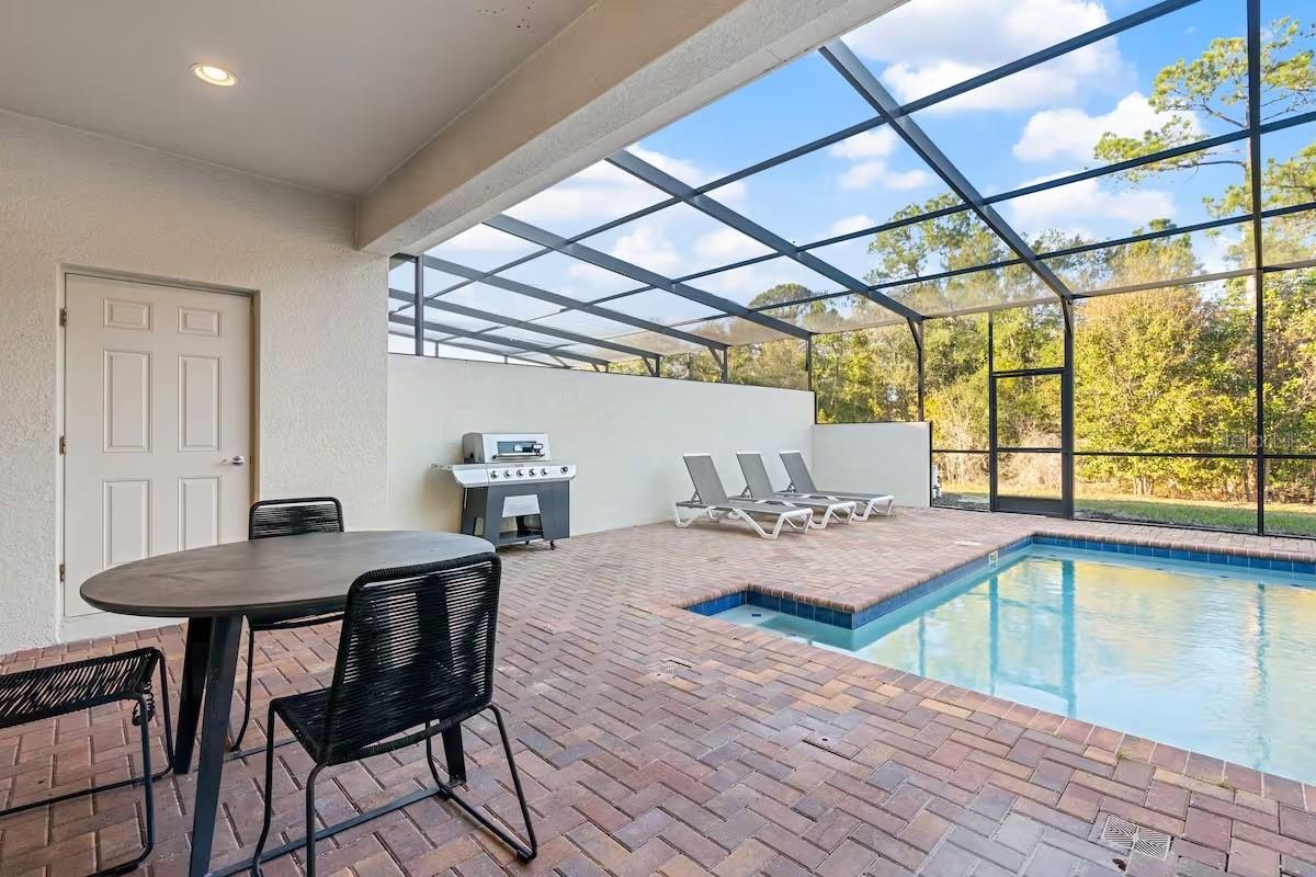 Image 55 of 61 For 2402 Dubai Street