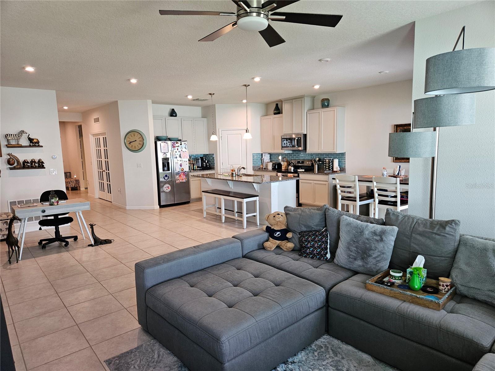 Image 15 of 41 For 692 Bloom Terrace