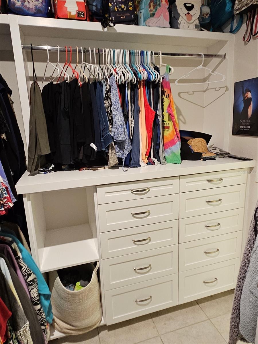 Image 25 of 41 For 692 Bloom Terrace