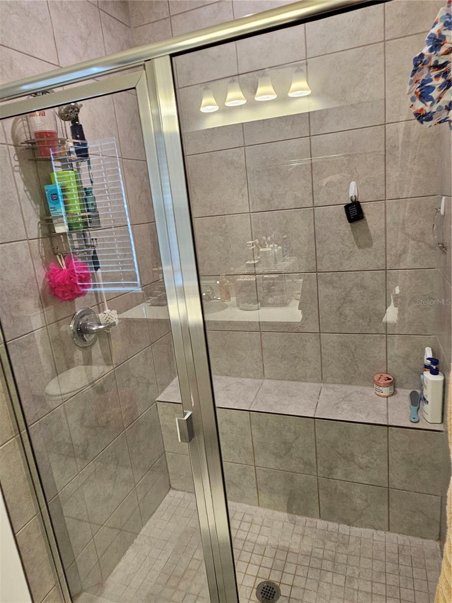 Image 26 of 41 For 692 Bloom Terrace