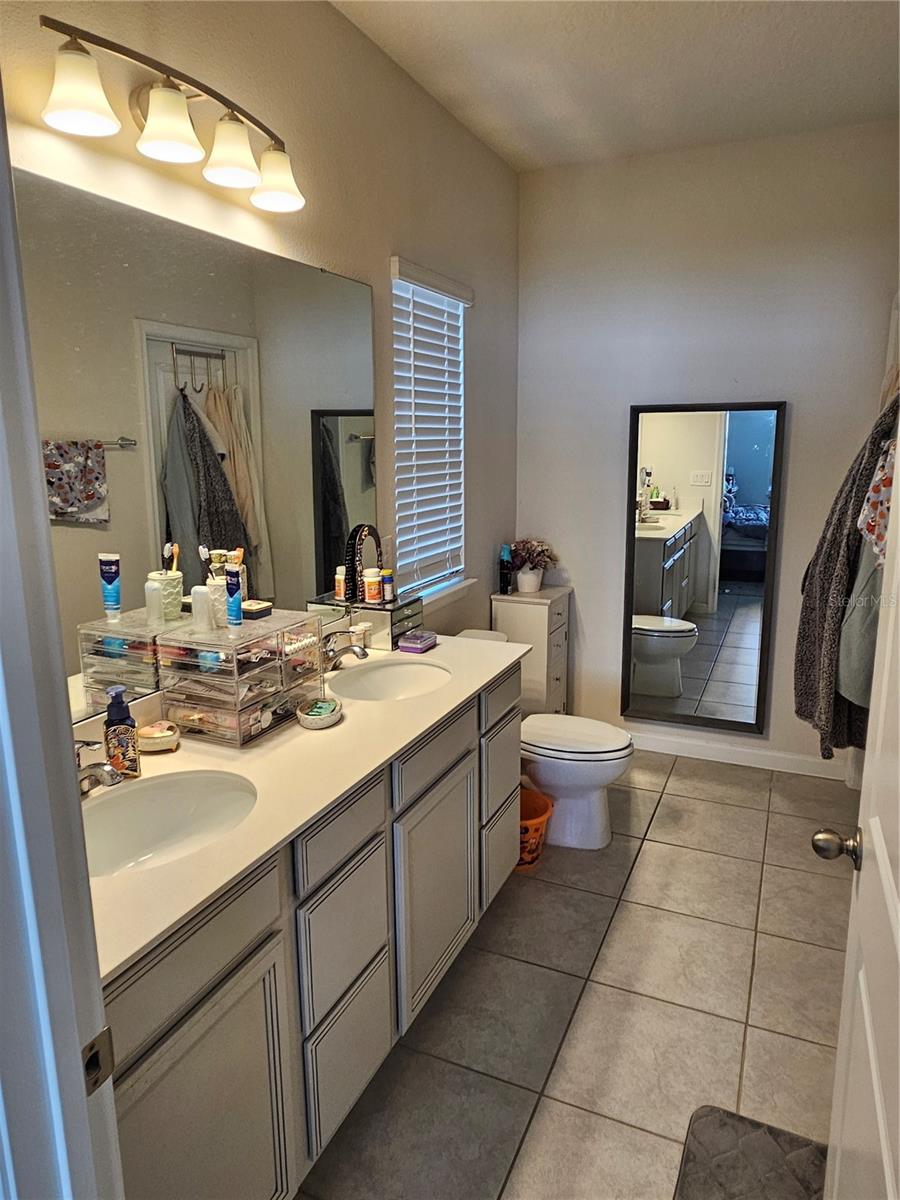 Image 27 of 41 For 692 Bloom Terrace