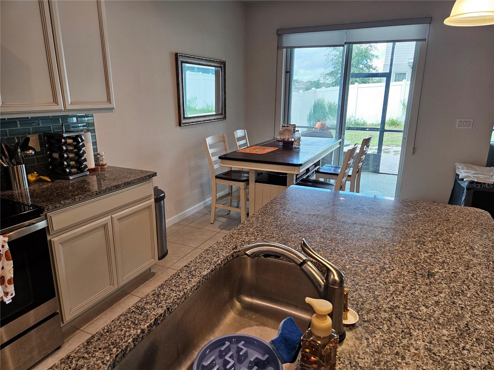 Image 29 of 41 For 692 Bloom Terrace