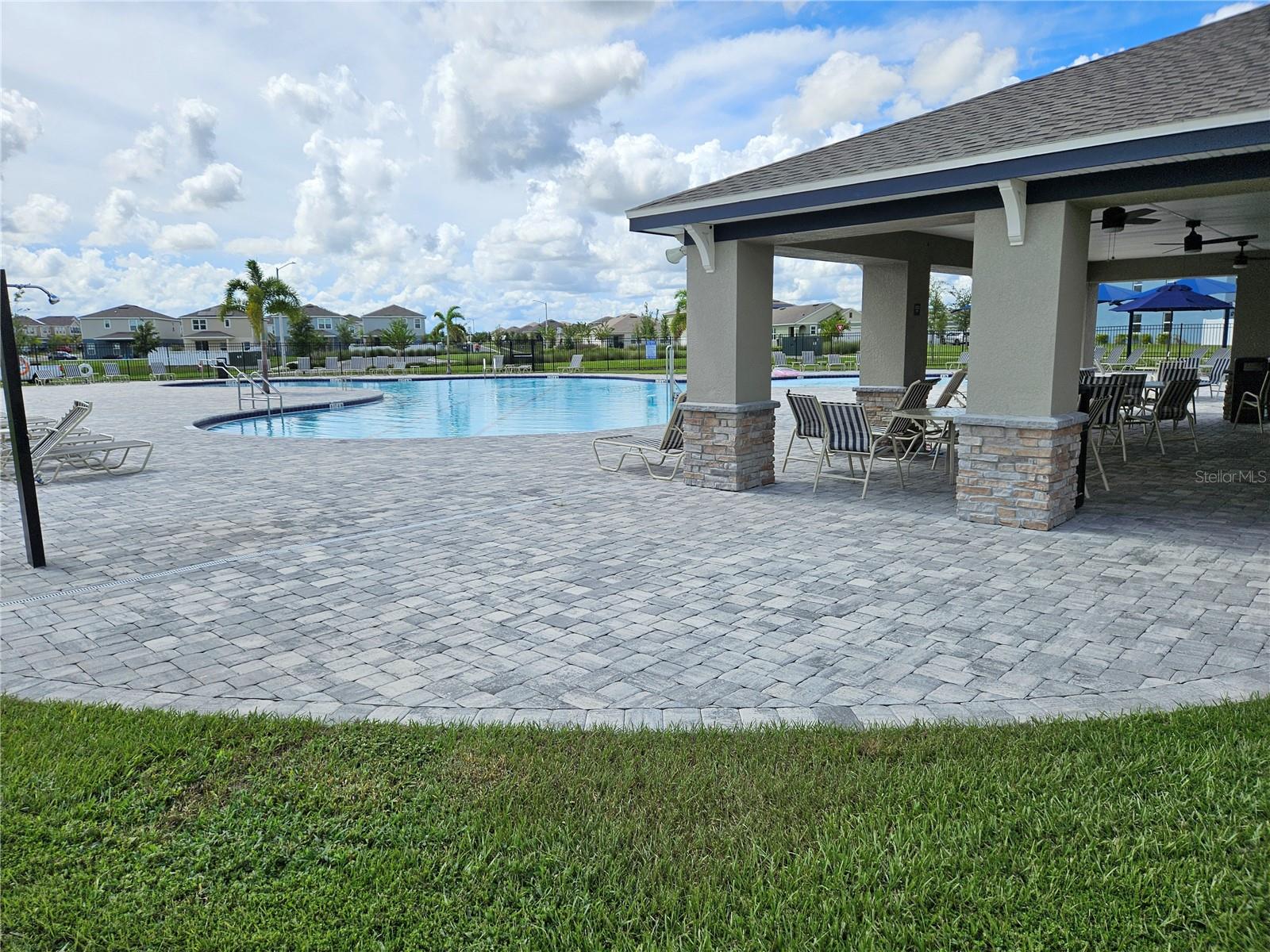 Image 37 of 41 For 692 Bloom Terrace