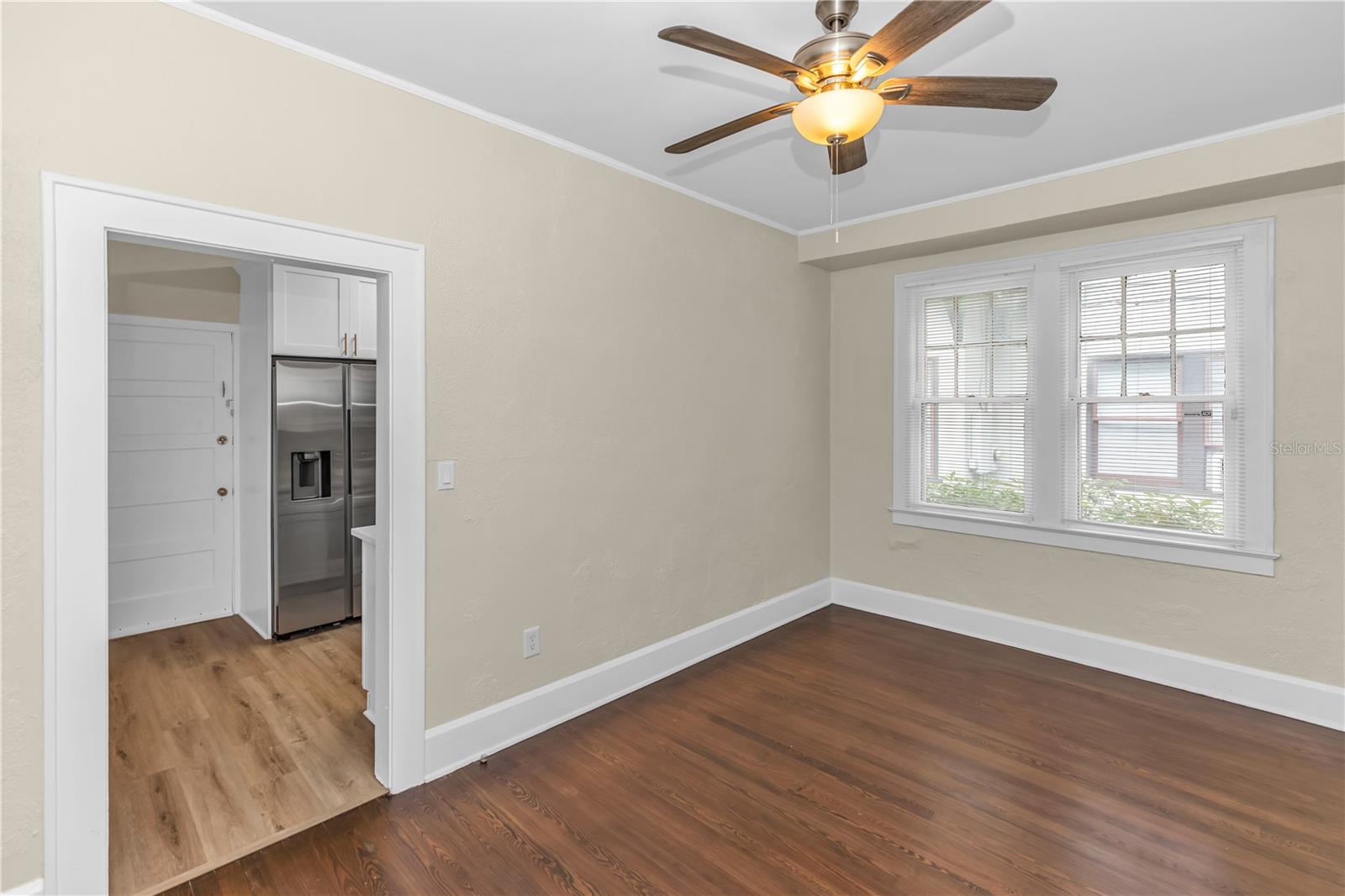 Image 11 of 32 For 812 Harwood Street