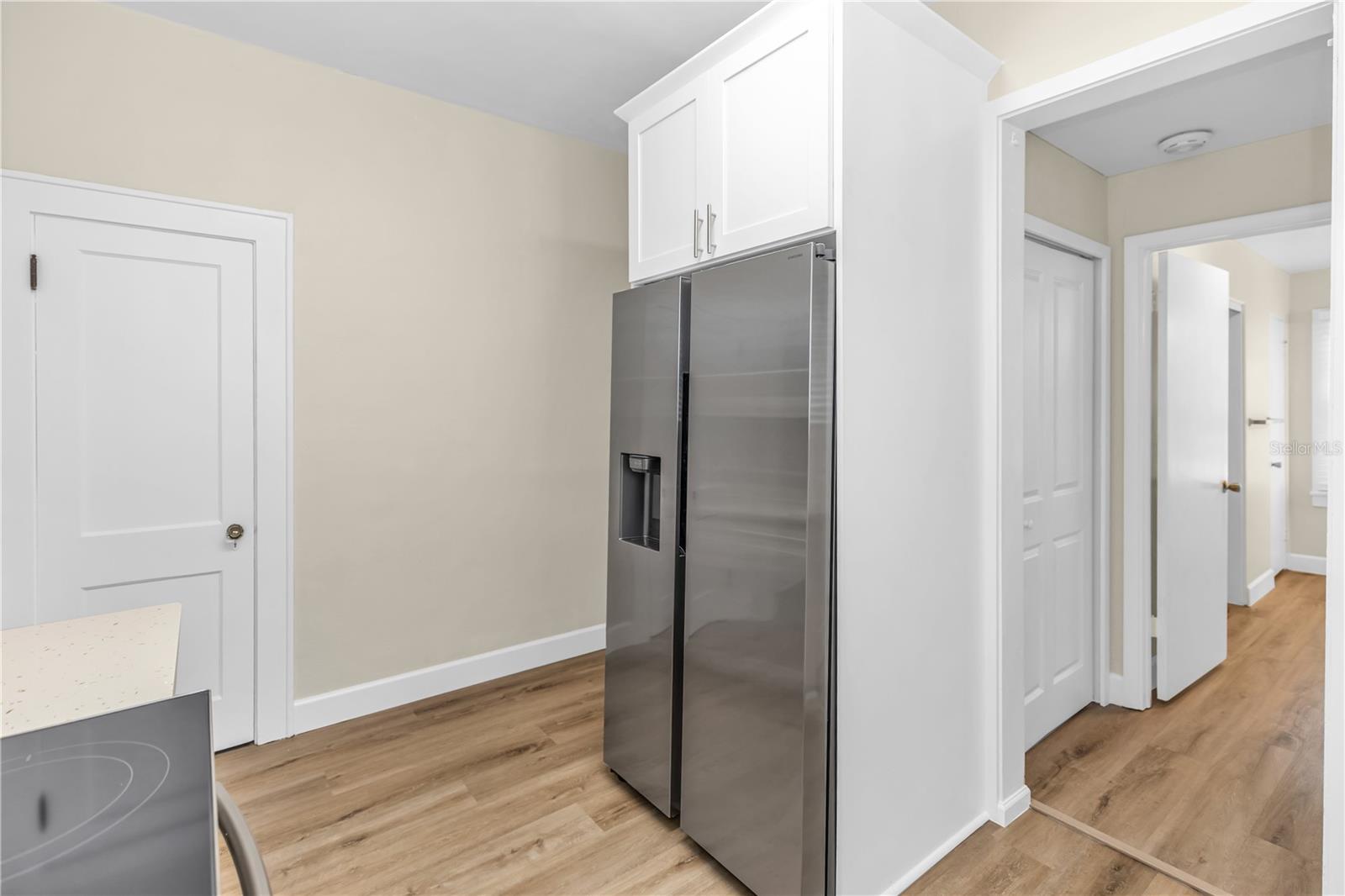 Image 14 of 32 For 812 Harwood Street
