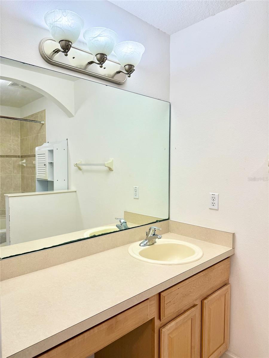 Image 17 of 34 For 16752 Cedar Crest Drive