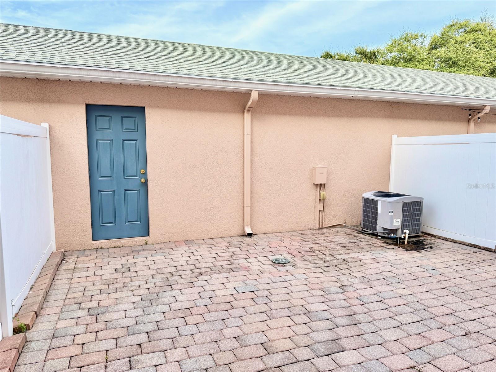 Image 24 of 34 For 16752 Cedar Crest Drive