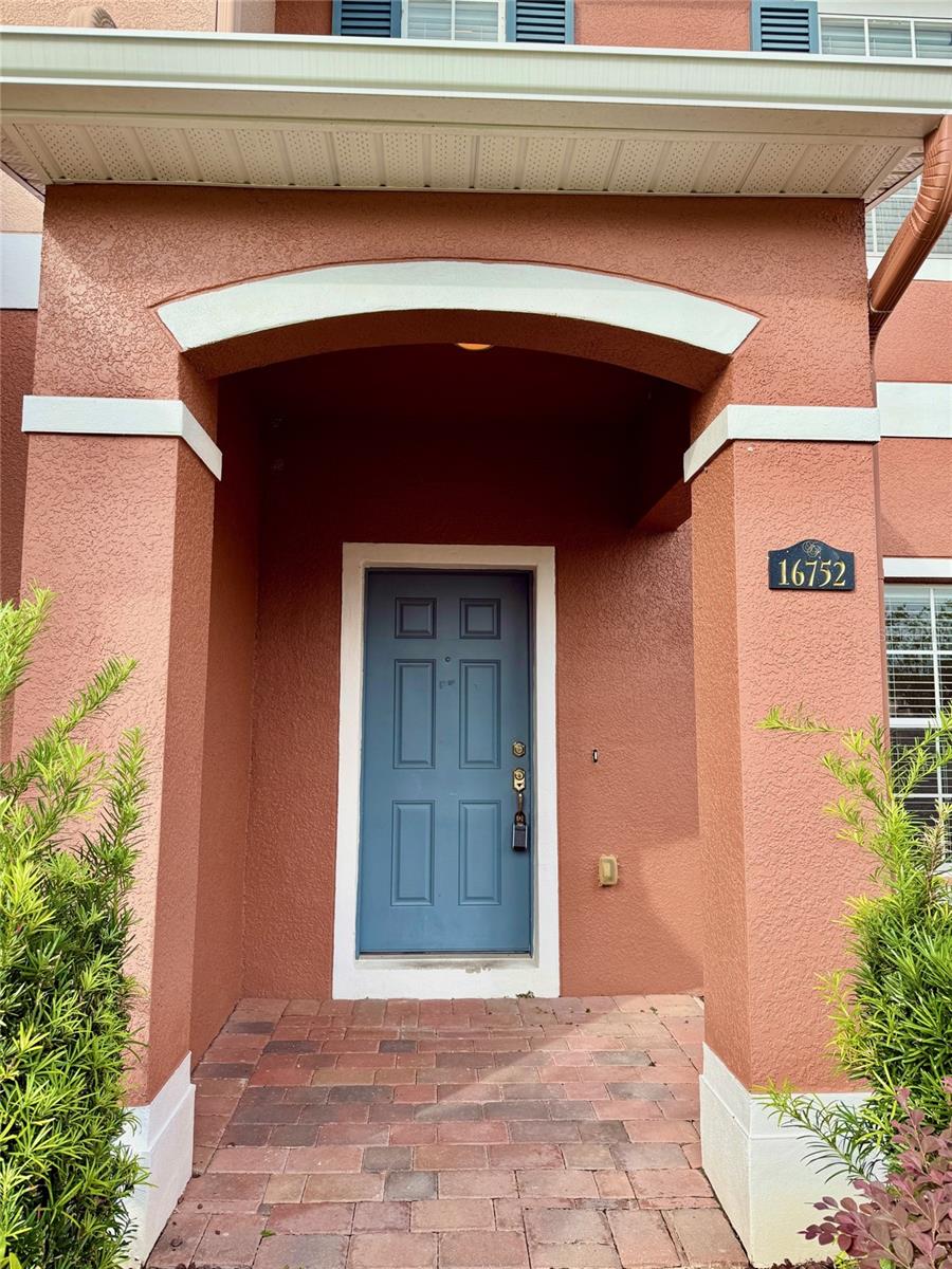 Image 3 of 34 For 16752 Cedar Crest Drive