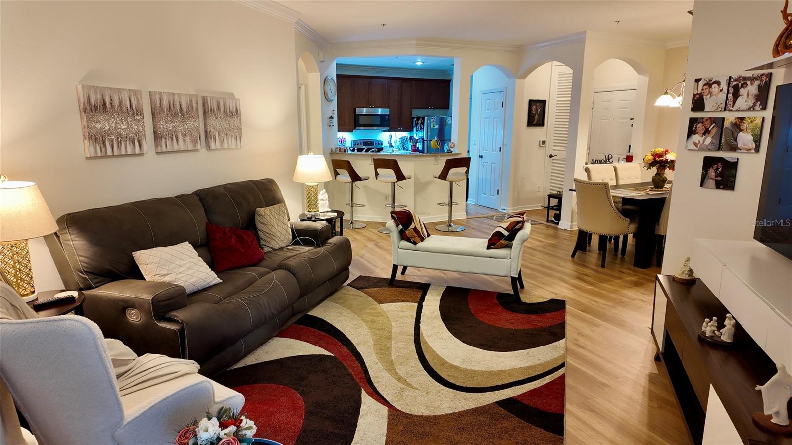 Image 13 of 50 For 11565 Mizzon Drive 208