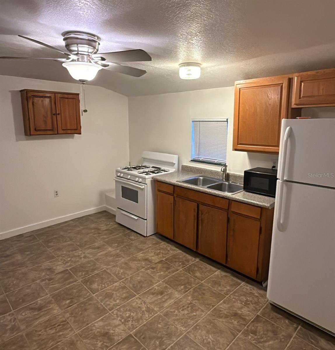 Image 2 of 19 For 131 Cottage Lane