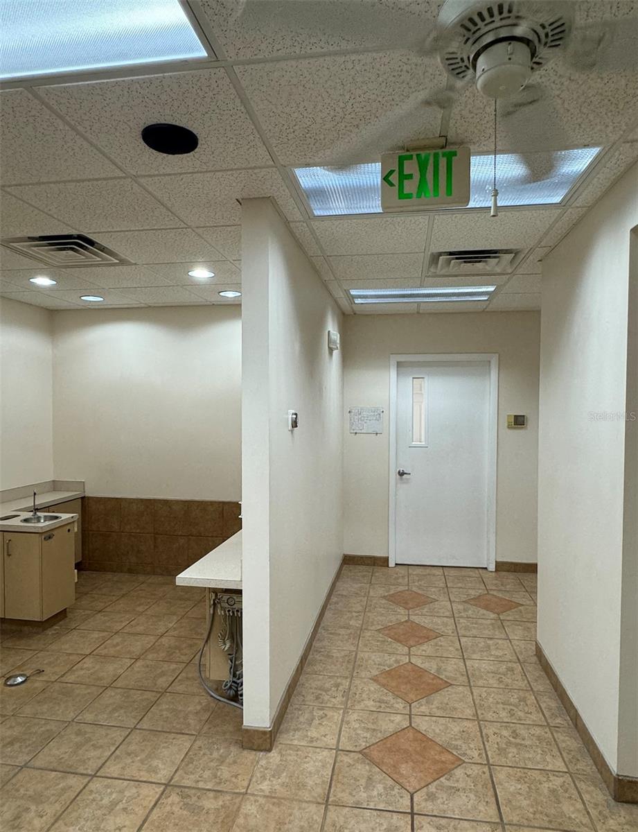 Image 21 of 48 For 4031 43rd Street