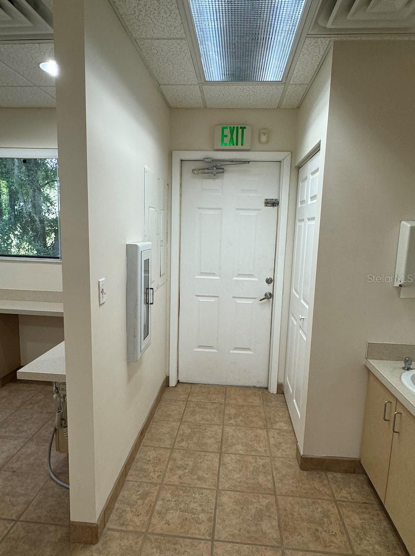 Image 32 of 48 For 4031 43rd Street