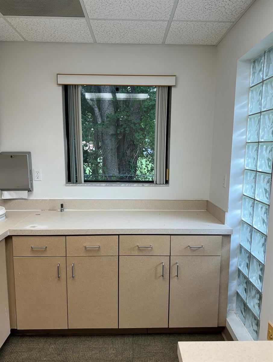 Image 37 of 48 For 4031 43rd Street