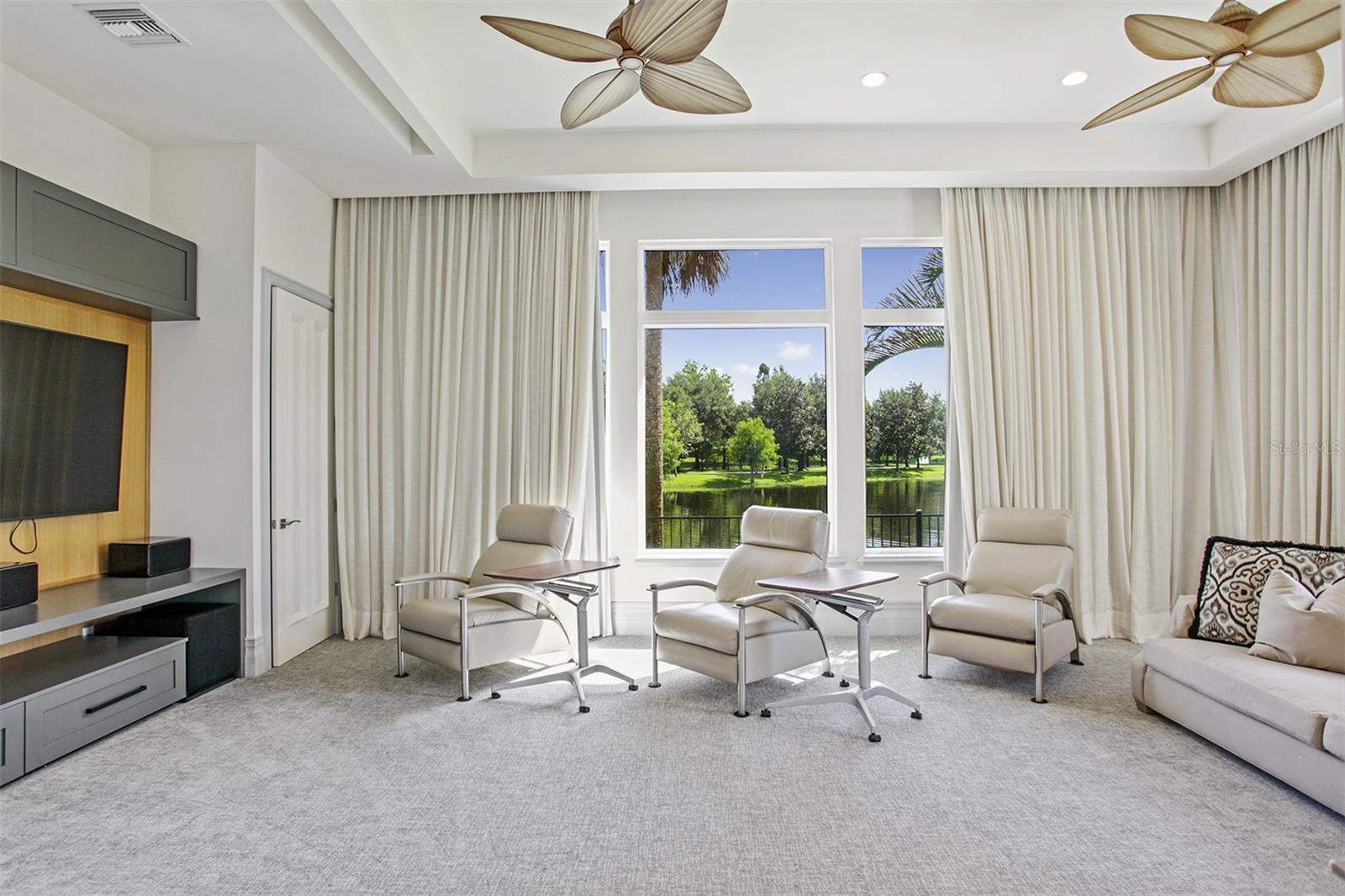 Image 13 of 45 For 10372 Kensington Shore Drive