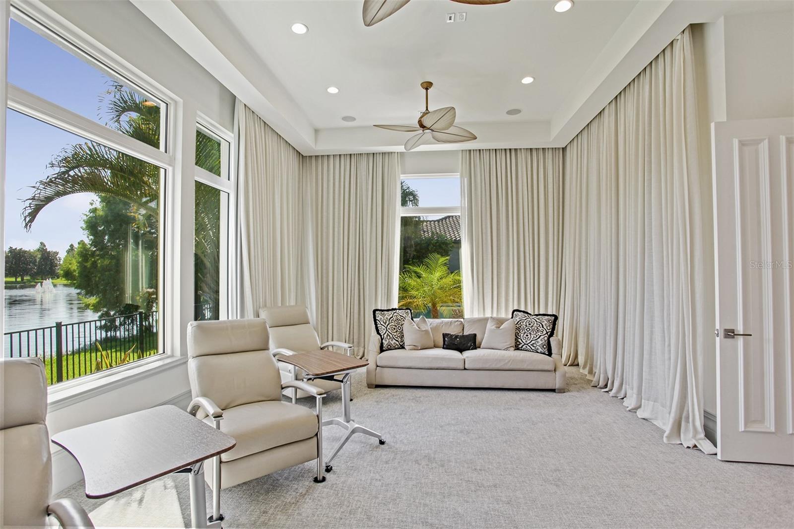 Image 14 of 45 For 10372 Kensington Shore Drive