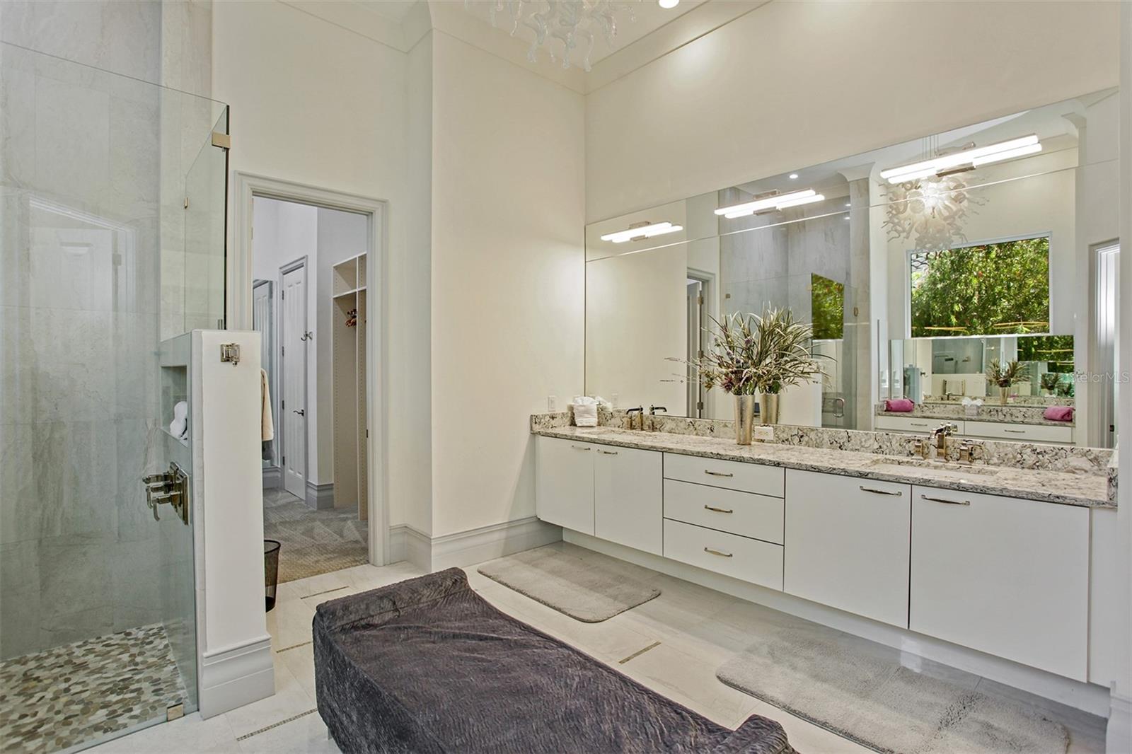 Image 18 of 45 For 10372 Kensington Shore Drive