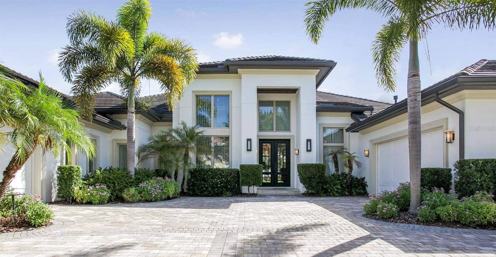 Image 2 of 45 For 10372 Kensington Shore Drive