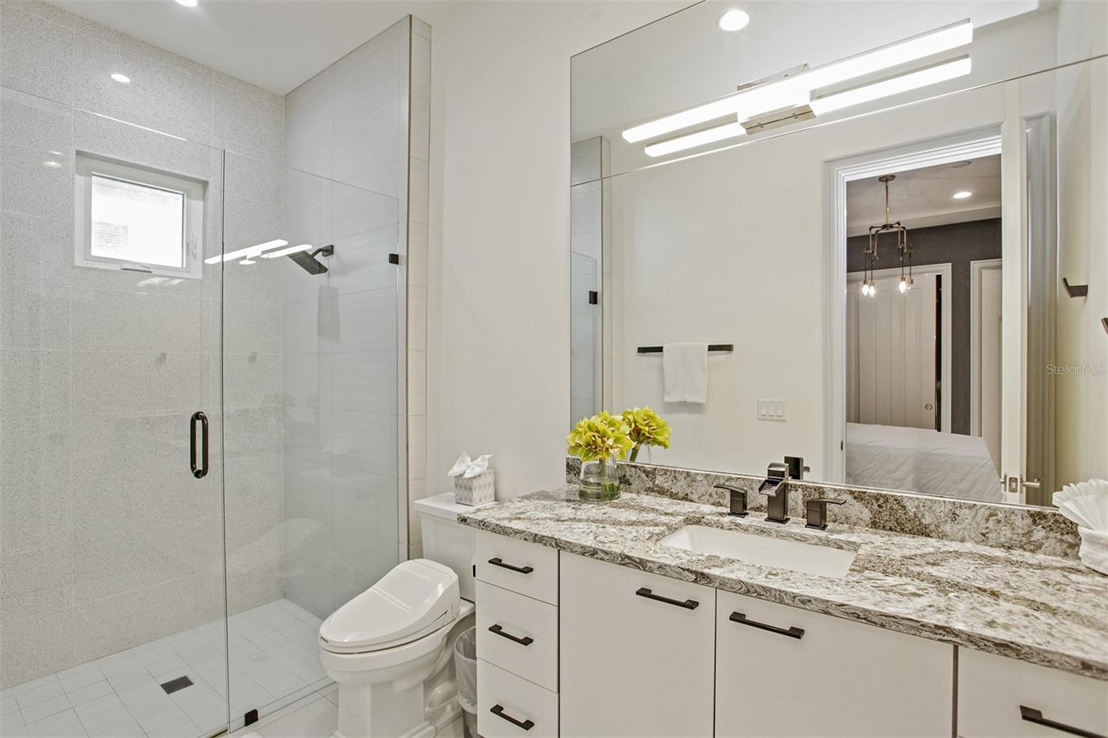 Image 26 of 45 For 10372 Kensington Shore Drive