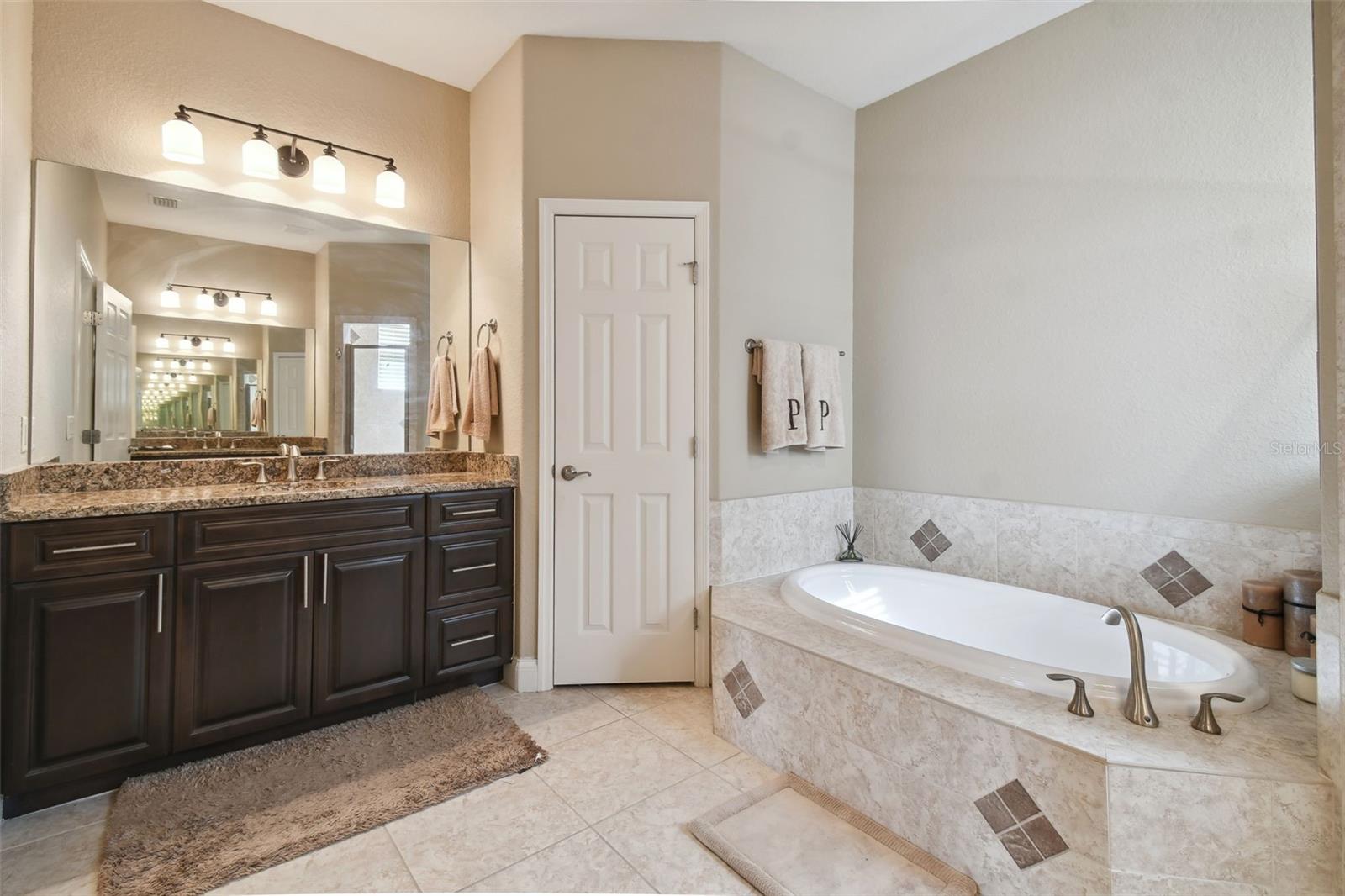 Image 18 of 37 For 6841 Bushnell Drive