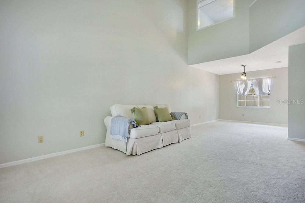 Image 3 of 35 For 1660 Tremont Lane