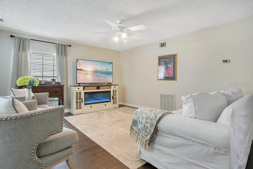 Image 6 of 35 For 1660 Tremont Lane