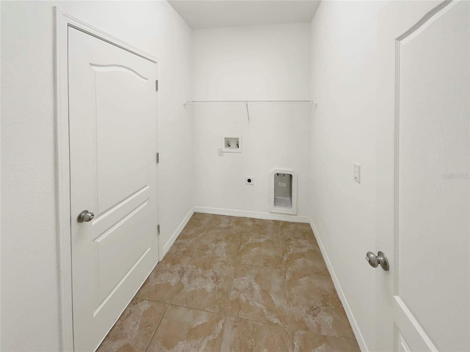 Image 17 of 27 For 1906 Sunbow Avenue
