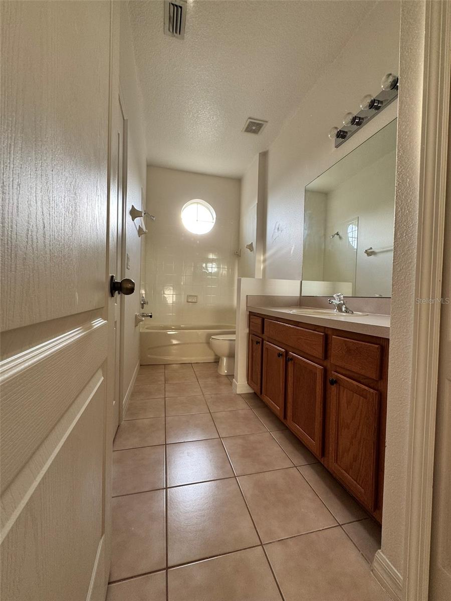 Image 11 of 17 For 13649 Daniels Landing Circle