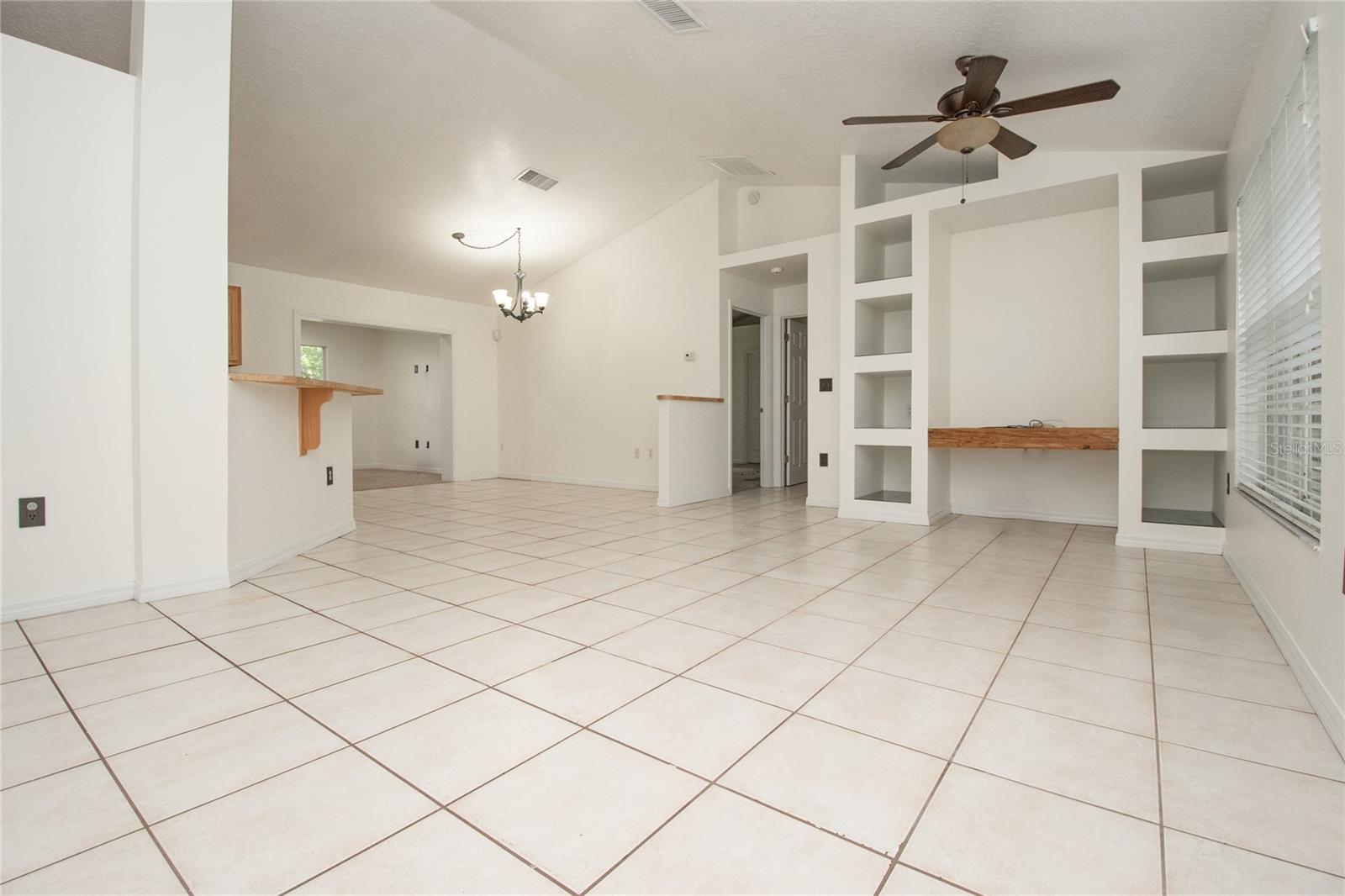Image 2 of 17 For 4828 Jeanette Court