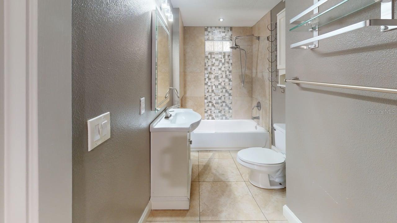 Image 17 of 27 For 2854 Bungalow Boulevard