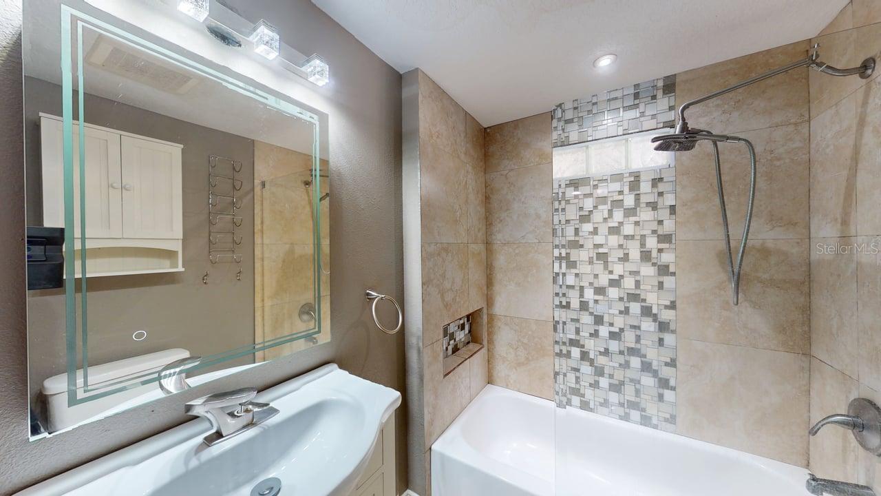 Image 19 of 27 For 2854 Bungalow Boulevard