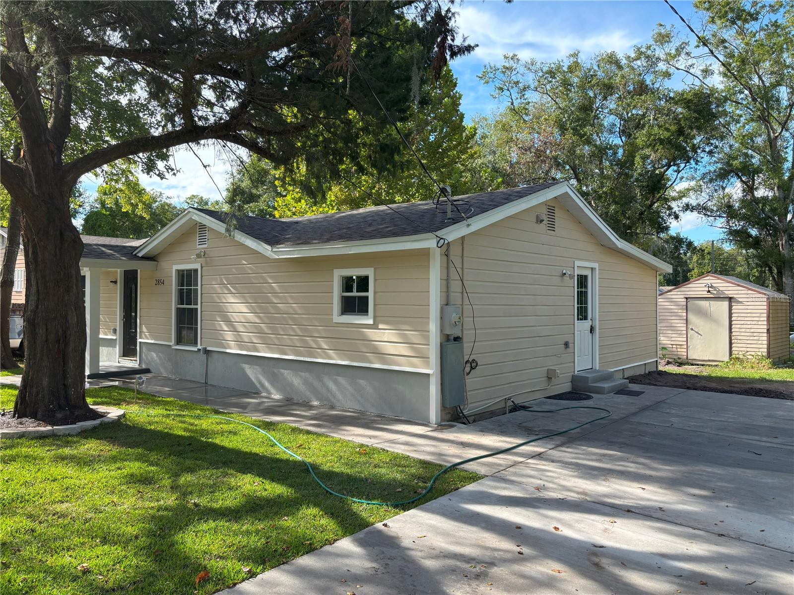 Image 2 of 3 For 2854 Bungalow Boulevard