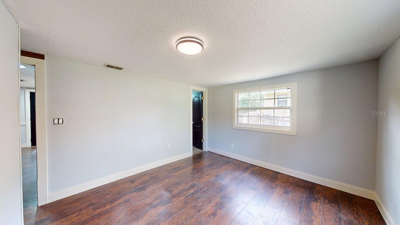 Image 24 of 27 For 2854 Bungalow Boulevard