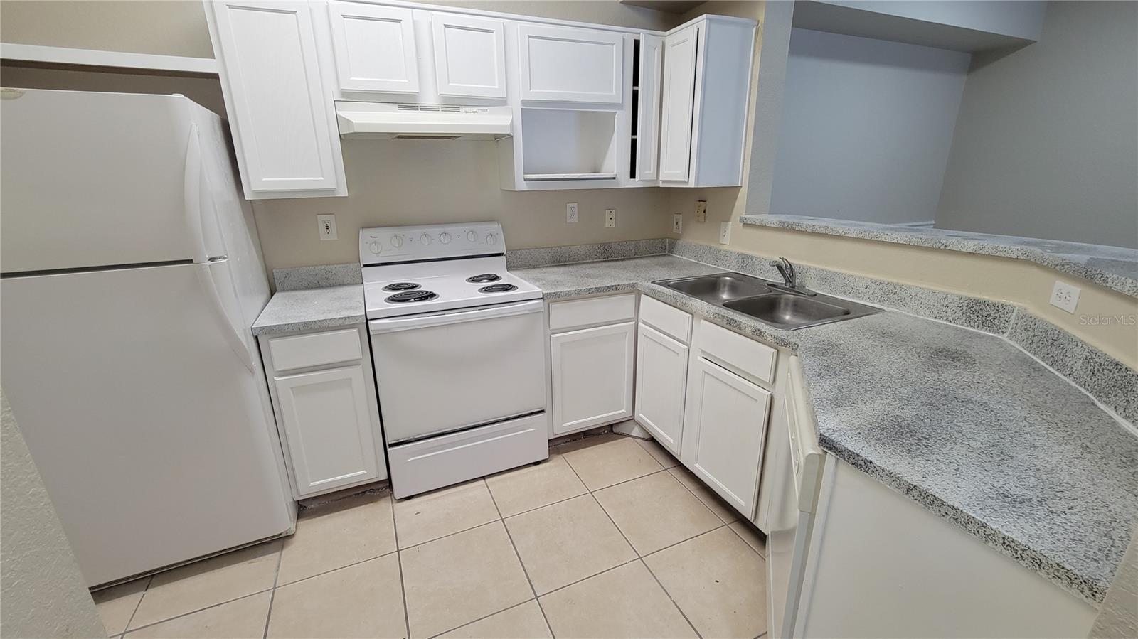 Image 19 of 33 For 3702 Palm Desert Lane 5427