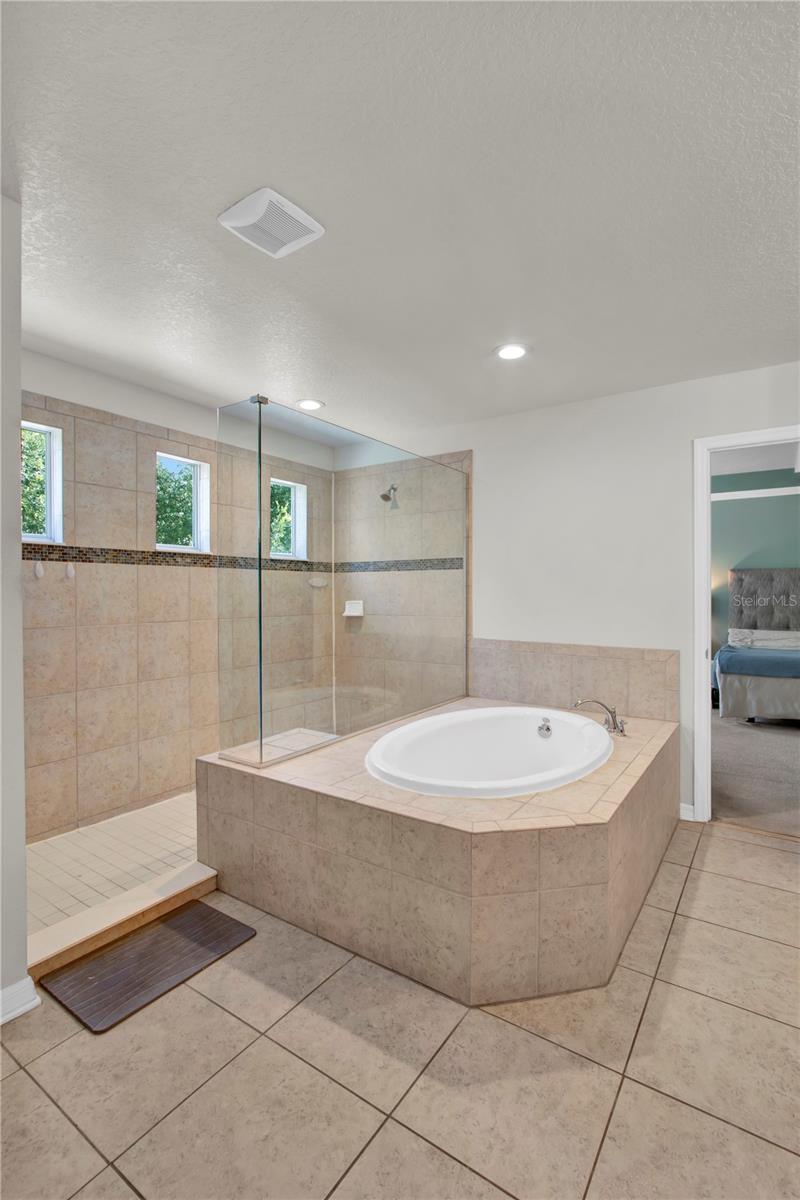 Image 17 of 31 For 1075 Wax Myrtle Avenue
