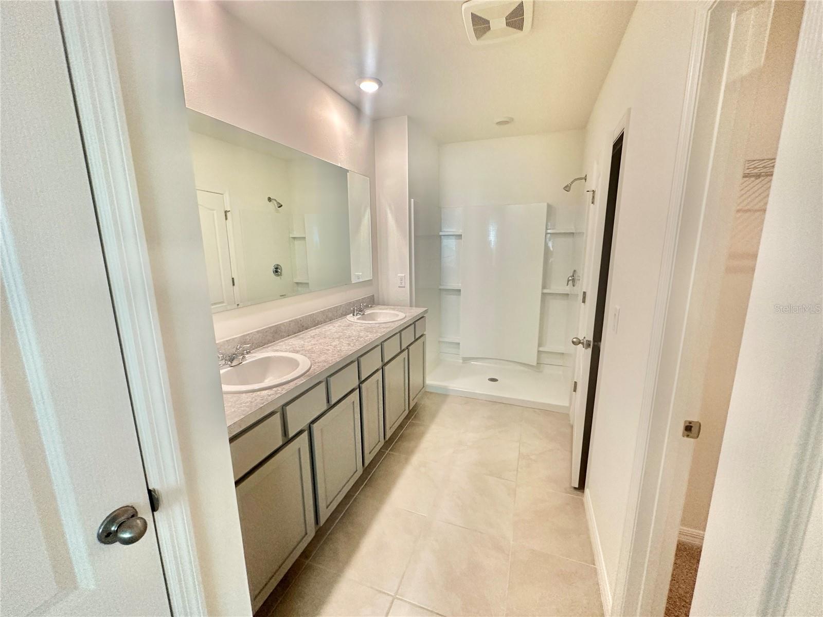 Image 16 of 23 For 838 August Sky Drive